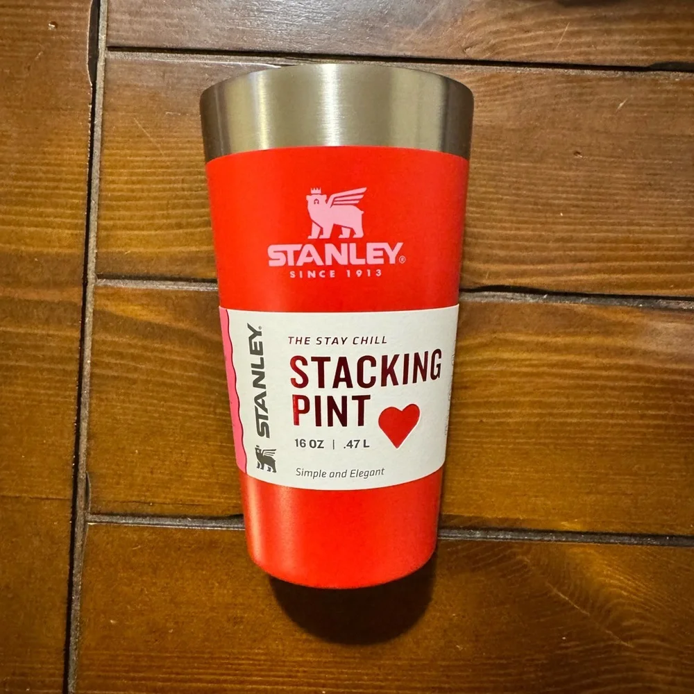 Stanley Vibrant Red Stacking Pint